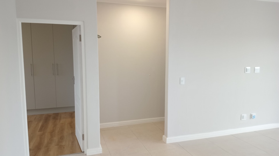2 Bedroom Property for Sale in Sandown Western Cape